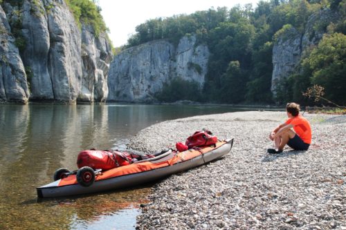 Pause beim Kajak Fahren im Donaudurchbruch